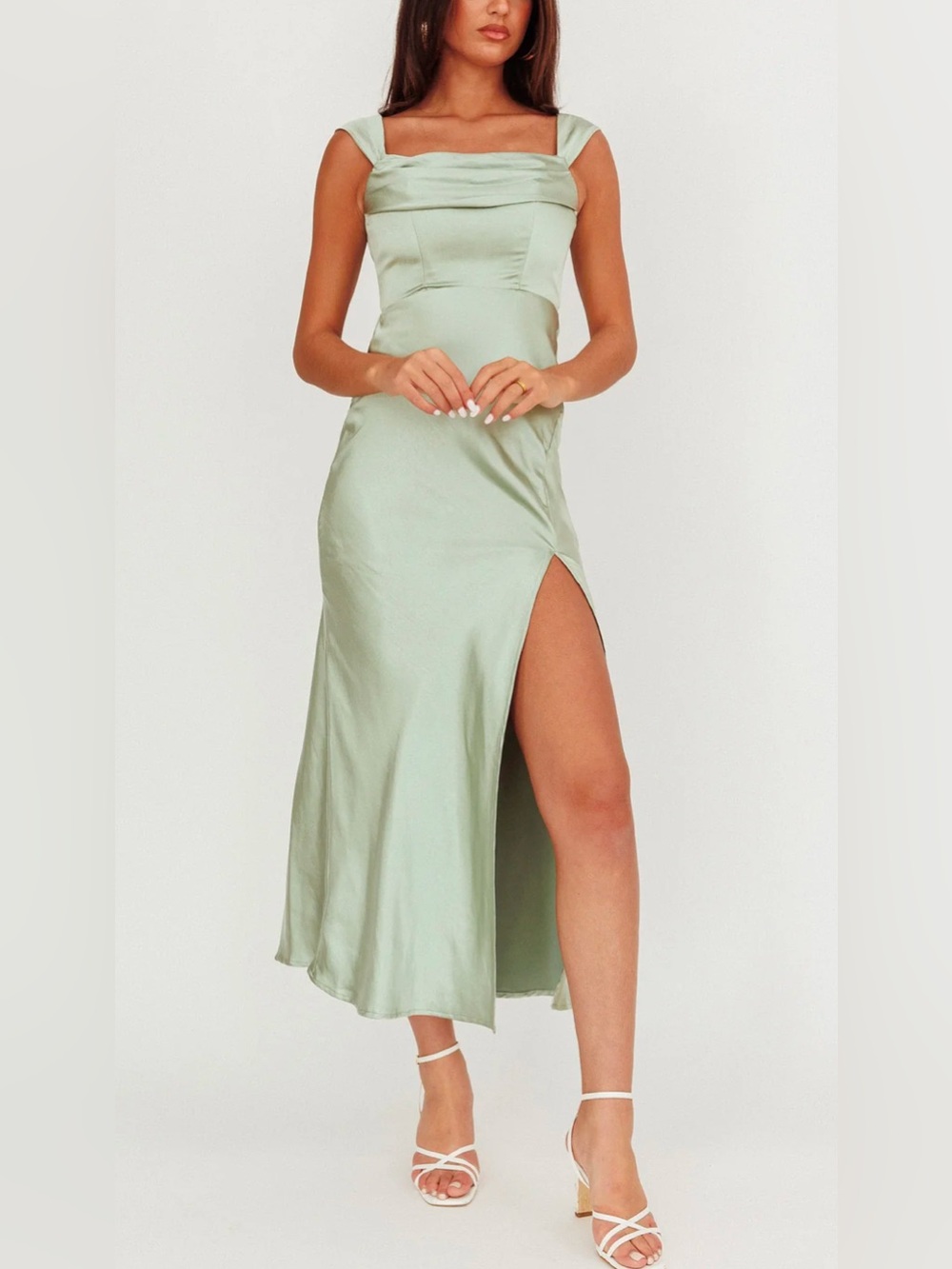 NWT Selfie Leslie Lucinda Off-Shoulder V-Back Dress Sage
